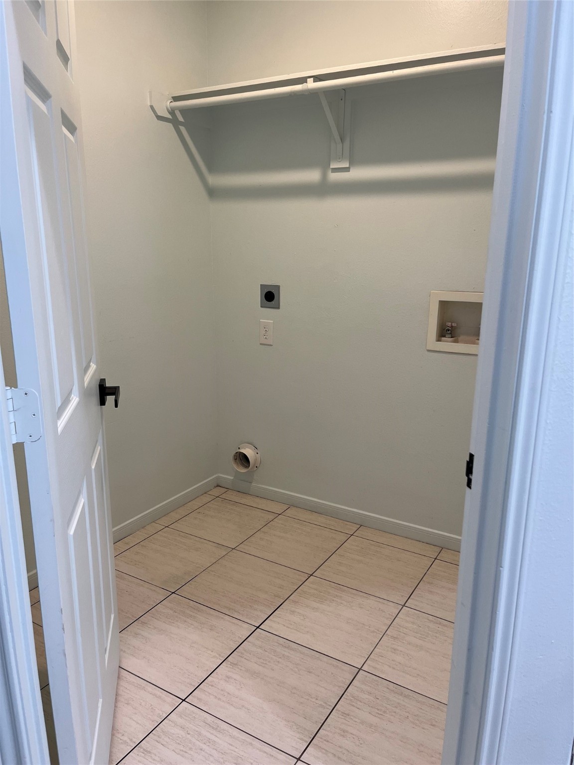 911 Chapwood Court Spring, TX 77373 - Photo 9 of 22 a view of small space