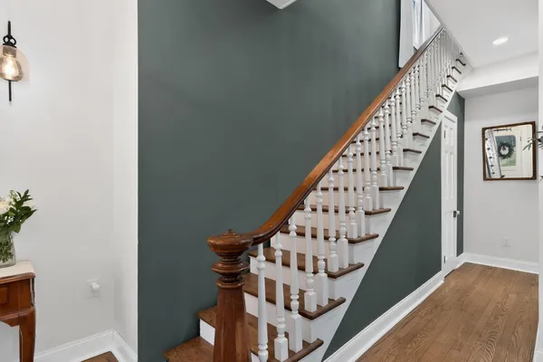 $272,500 | 416 Manchester Street, Aurora, IN 47001