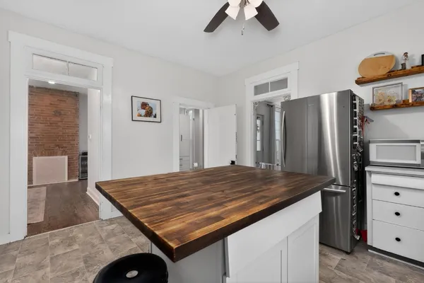 $272,500 | 416 Manchester Street, Aurora, IN 47001