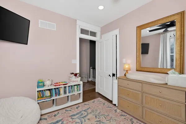 $272,500 | 416 Manchester Street, Aurora, IN 47001