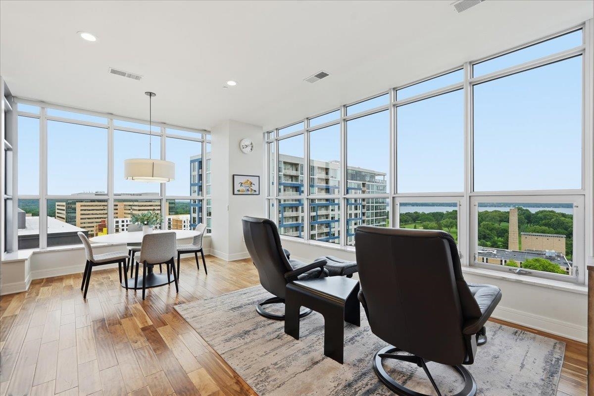 625 North Segoe Road, Unit 1100 Madison, WI 53705 - Photo 16 of 60