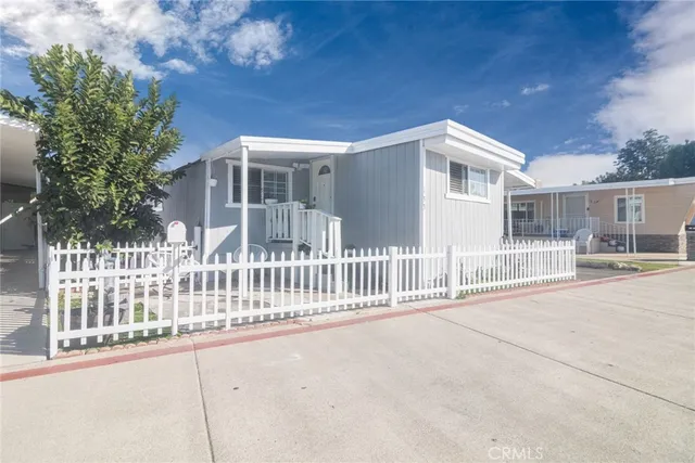 $250,000 | 133 De Soto Lane, Tustin, CA 92780