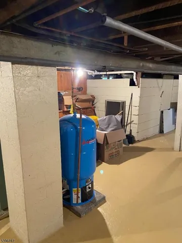 a view of a storage & utility room