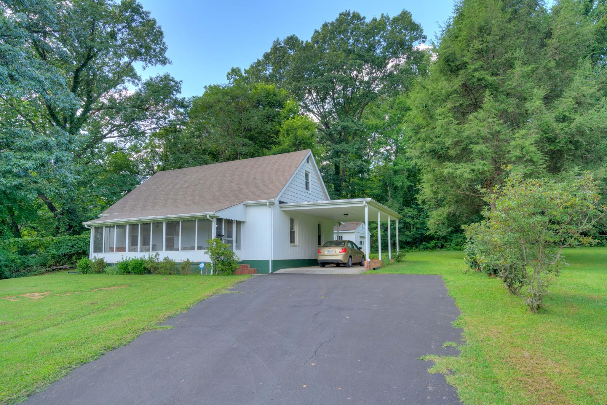 2271 Valleydale Road Salem, VA 24153 - Photo 1 of 28 2271_ValleydaleRd_Web-1