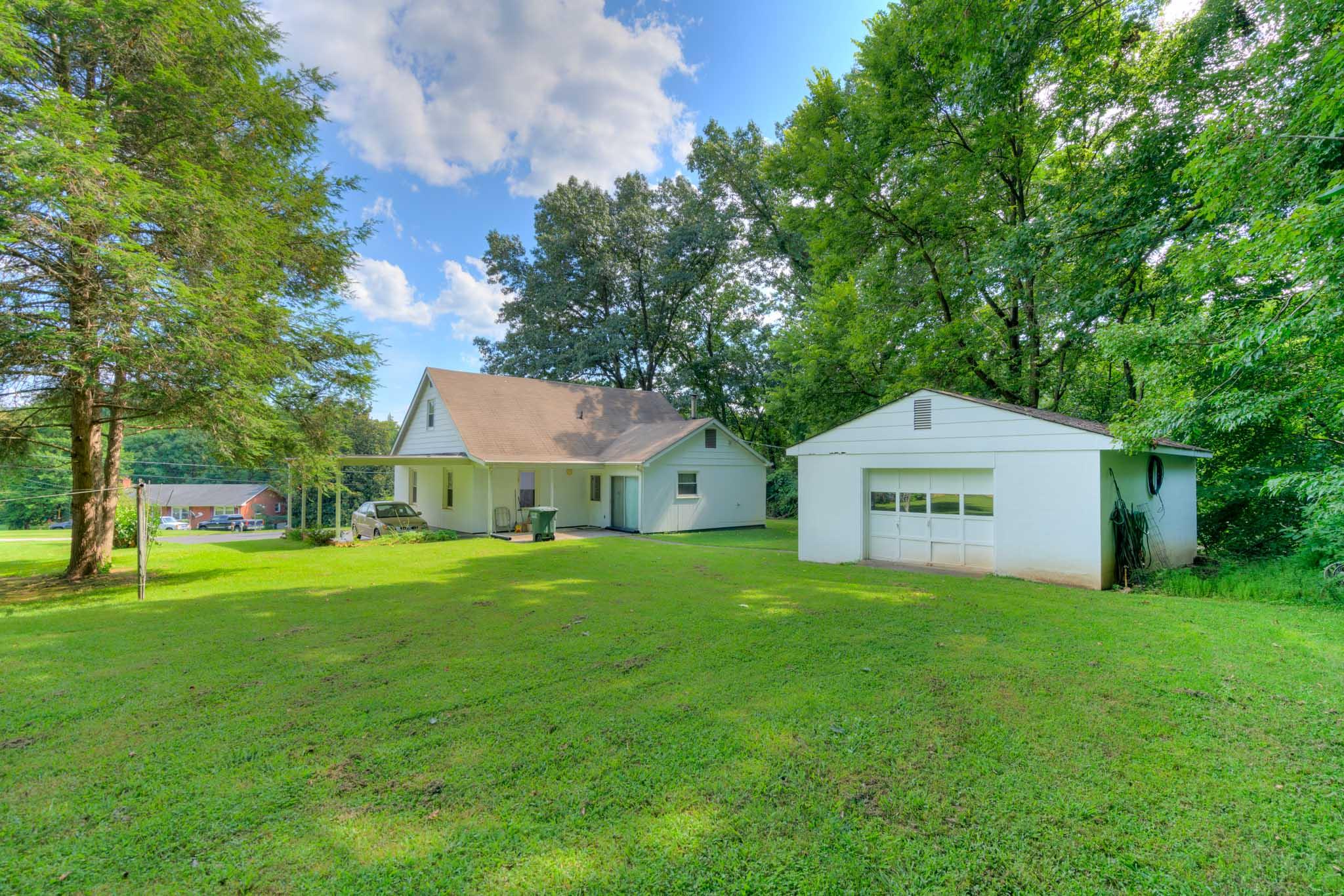 2271 Valleydale Road Salem, VA 24153 - Photo 19 of 28 2271_ValleydaleRd_Web-19