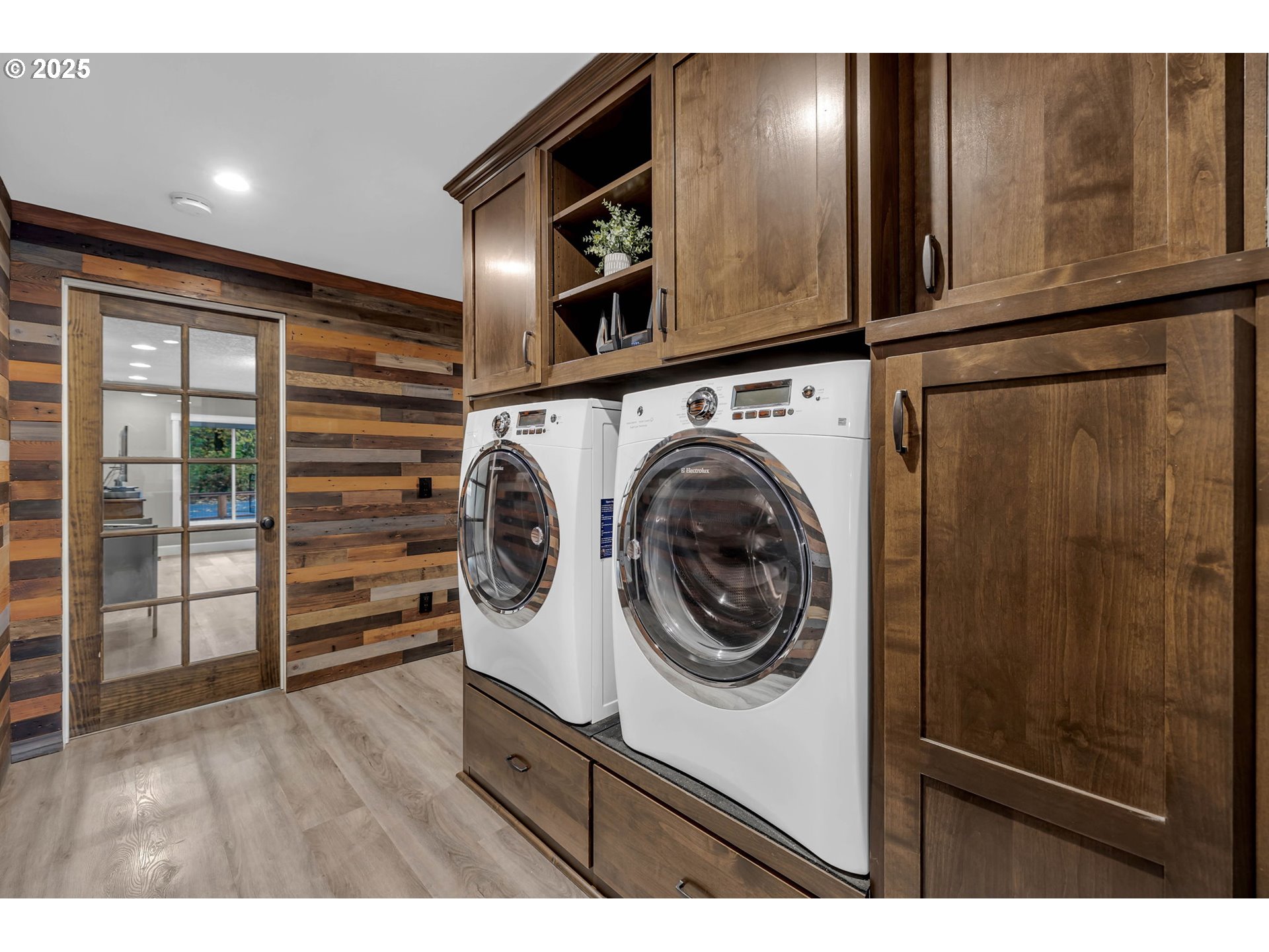12610 Northeast Potter Road Battle Ground, WA 98604 - Photo 20 of 43 Laundry