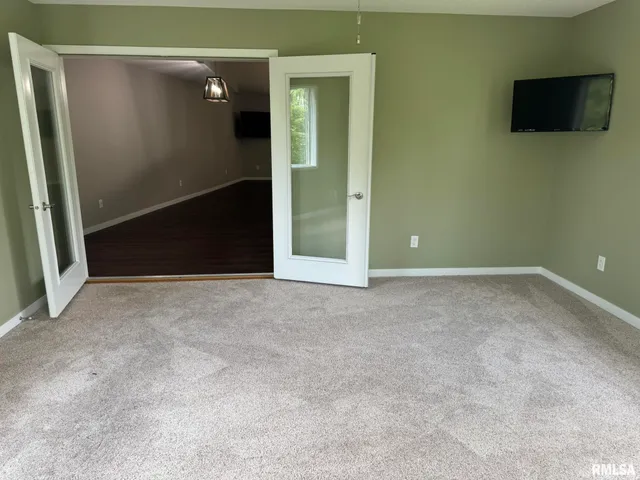 $2,600 | 18 Elmwood Drive, Blue Grass, IA 52726