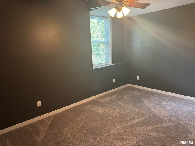 $2,600 | 18 Elmwood Drive, Blue Grass, IA 52726