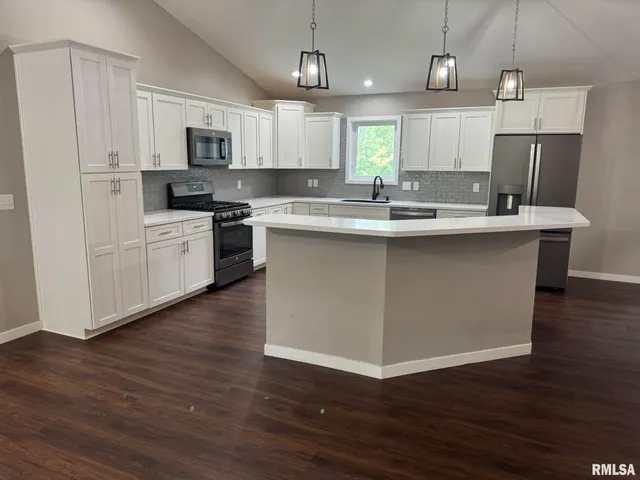 $2,600 | 18 Elmwood Drive, Blue Grass, IA 52726