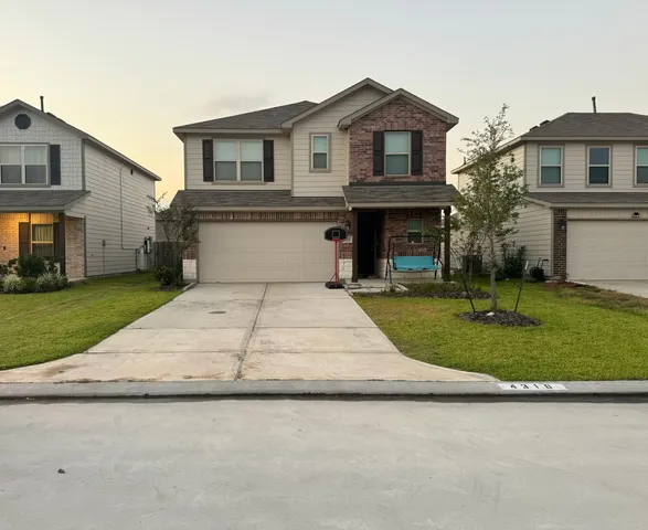 $2,100 | 4310 Stuebner Hl Drive, Houston, TX 77068