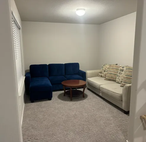 $2,100 | 4310 Stuebner Hl Drive, Houston, TX 77068