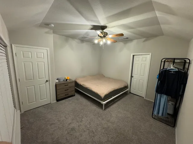 $2,100 | 4310 Stuebner Hl Drive, Houston, TX 77068