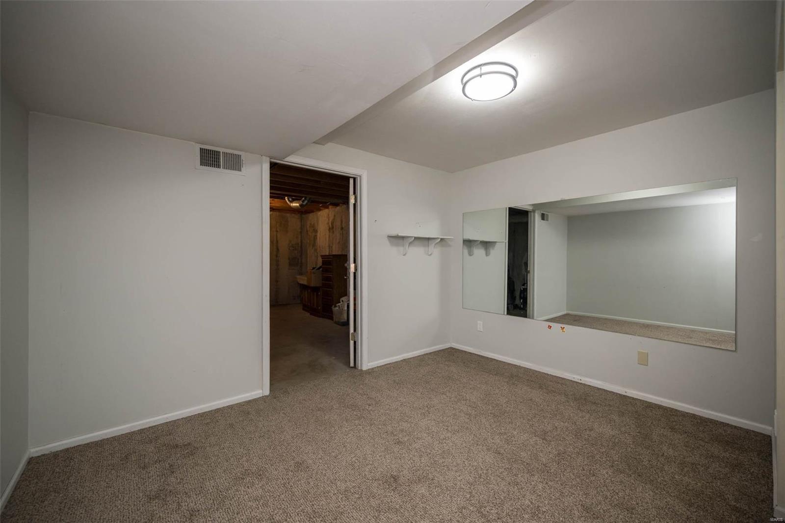 3509 Bostons Farm Drive Bridgeton, MO 63044 - Photo 32 of 33