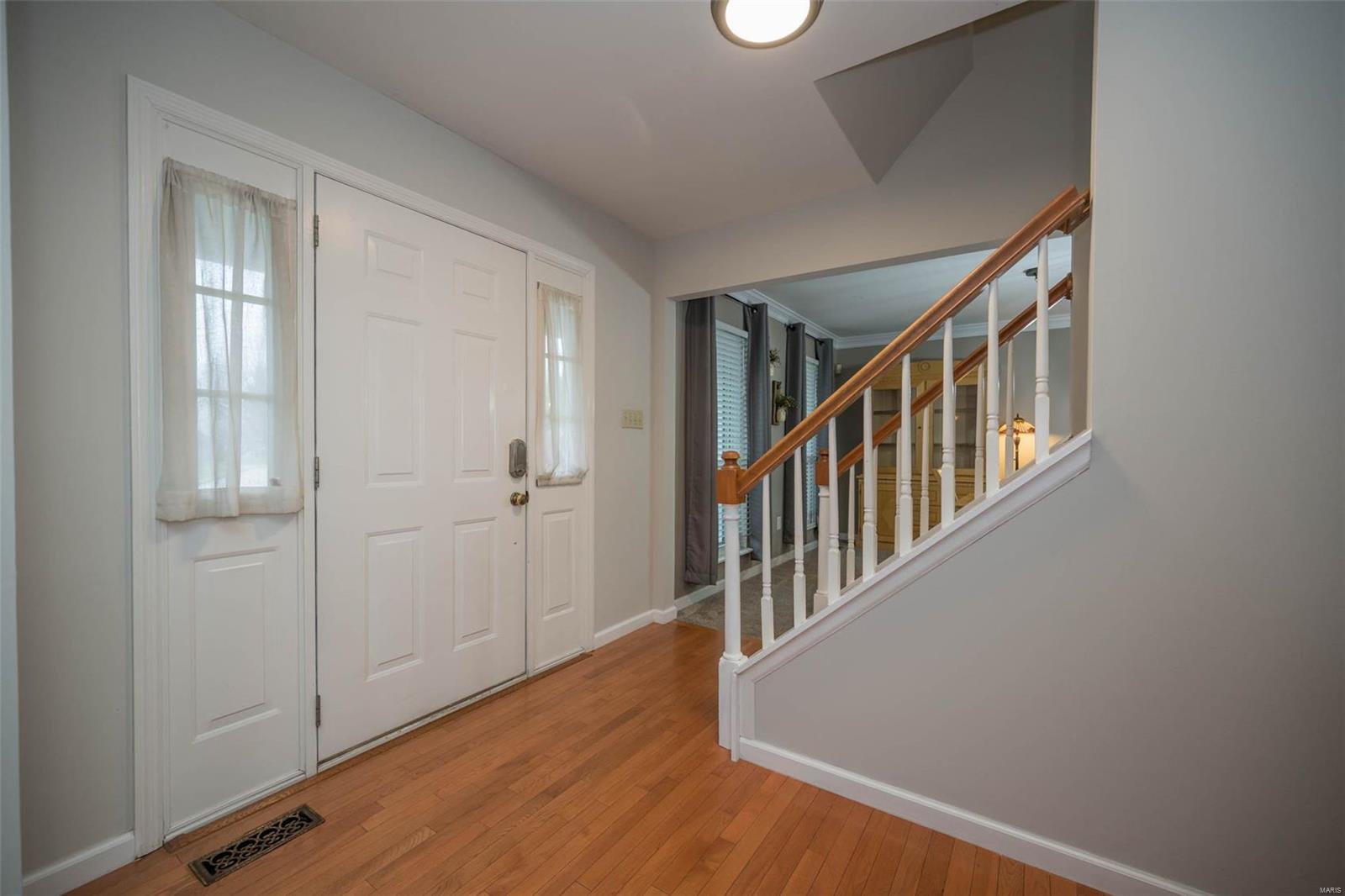 3509 Bostons Farm Drive Bridgeton, MO 63044 - Photo 4 of 33