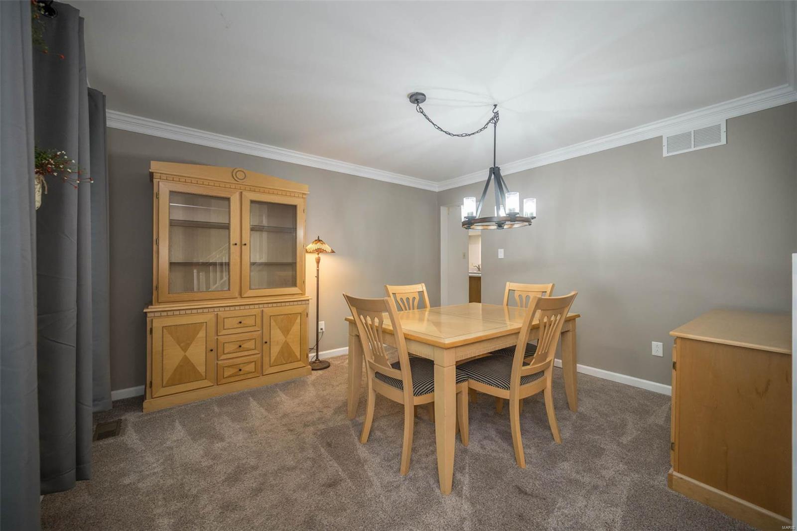 3509 Bostons Farm Drive Bridgeton, MO 63044 - Photo 6 of 33