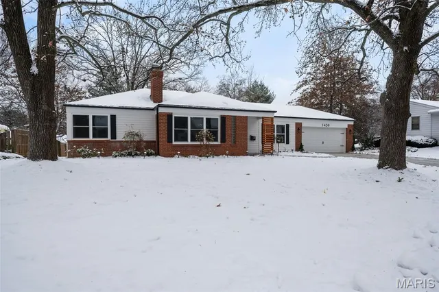 $459,900 | 1439 Bridle Road, Webster Groves, MO 63119
