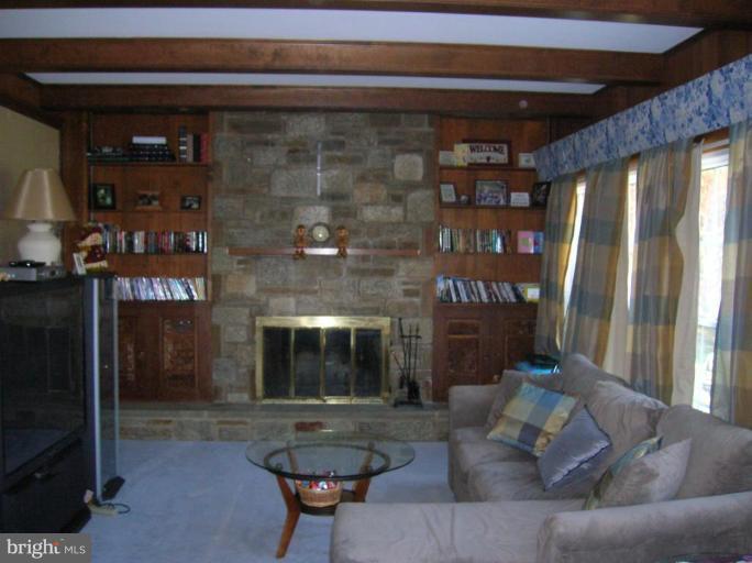 2017 Trappe Church Road Darlington, MD 21034 - Photo 12 of 29 Living Room