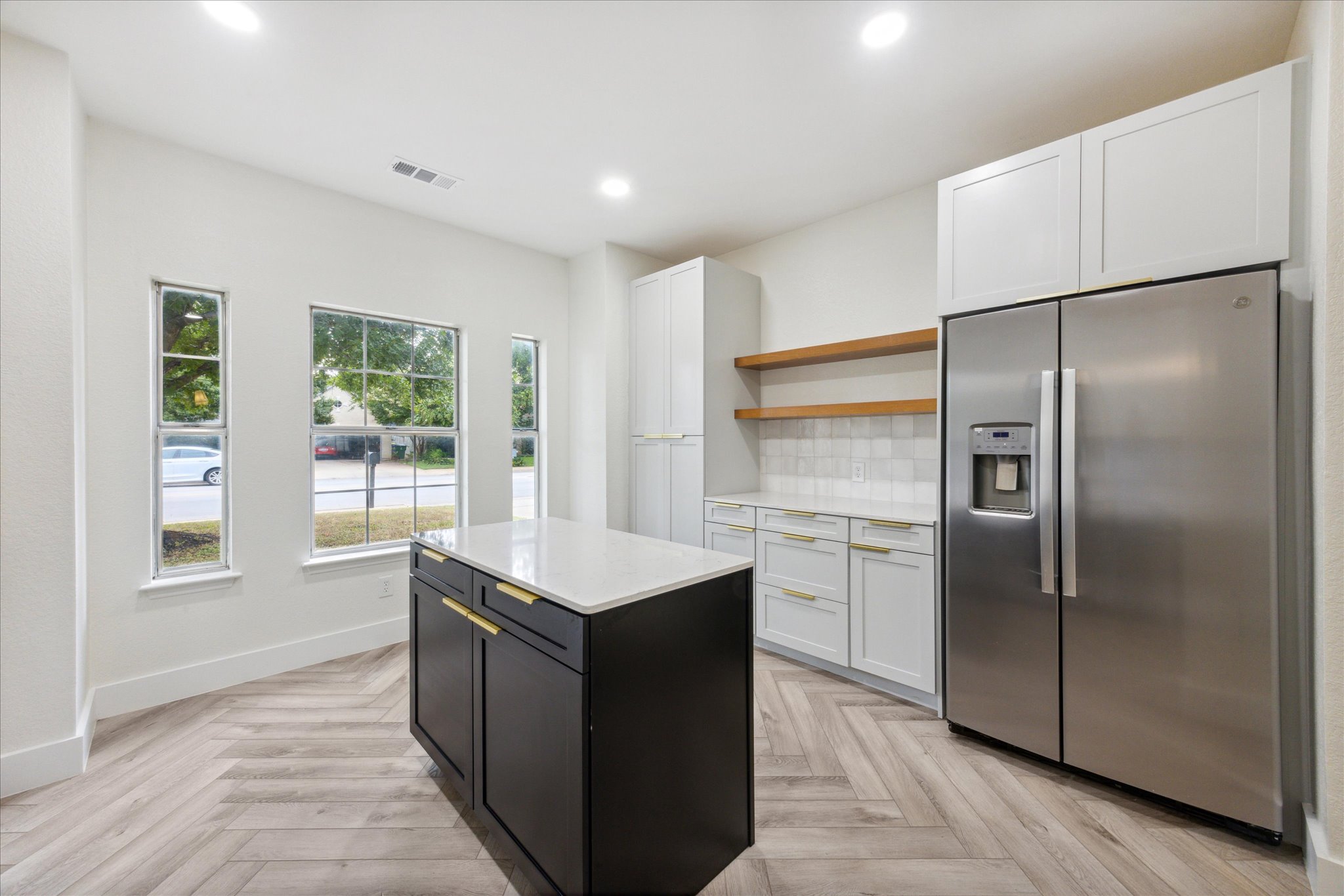 211 North Blue Ridge Parkway Cedar Park, TX 78613 - Photo 7 of 25