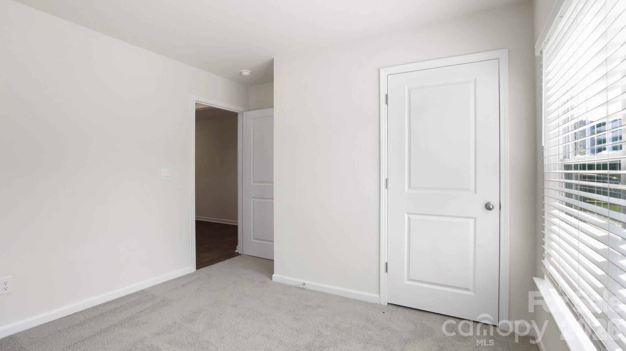 214 Hyder Rdg Road Asheville, NC 28804 - Photo 8 of 32 Gallery Image 8