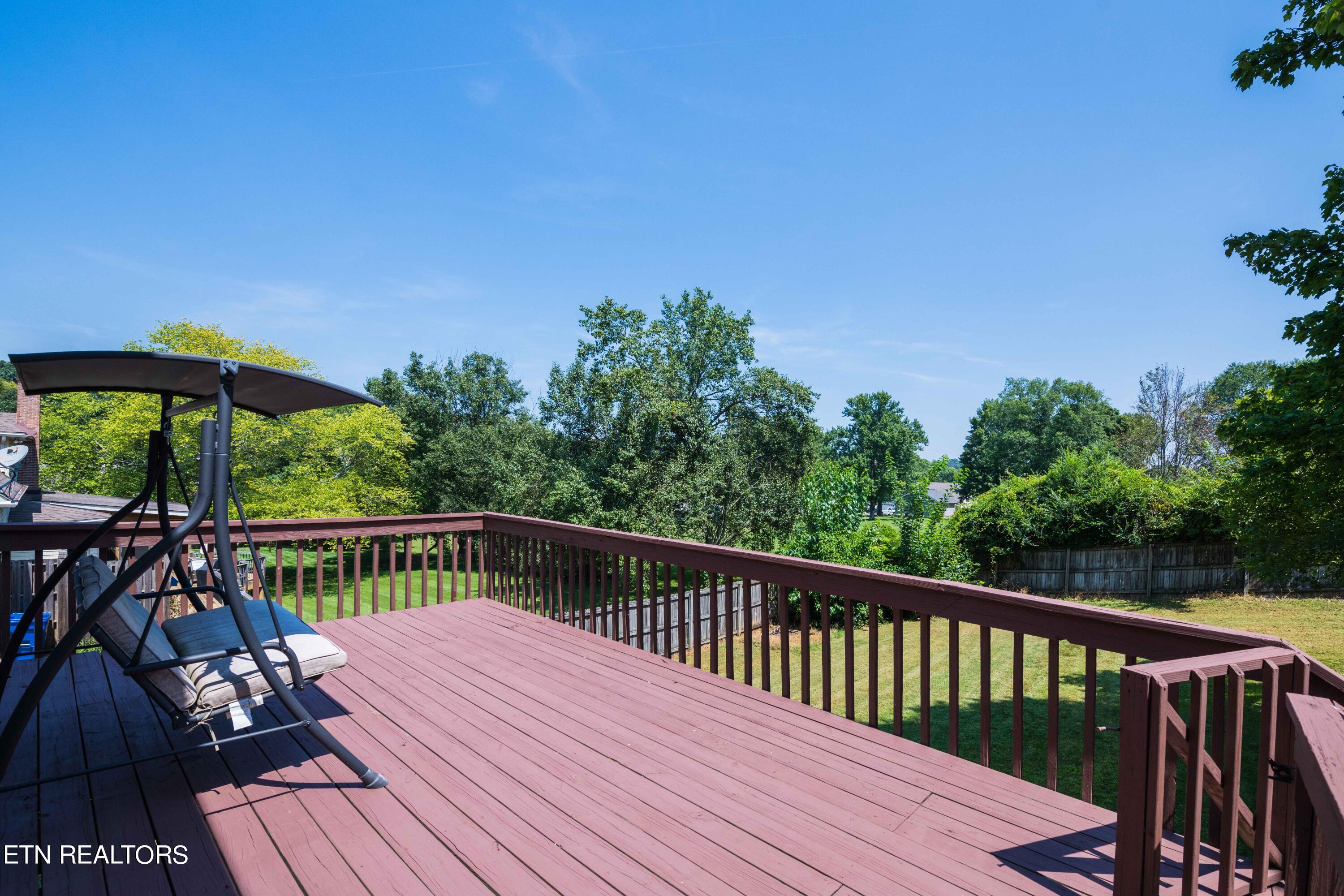220 Long Bow Road Knoxville, TN 37934 - Photo 38 of 43 37_deck