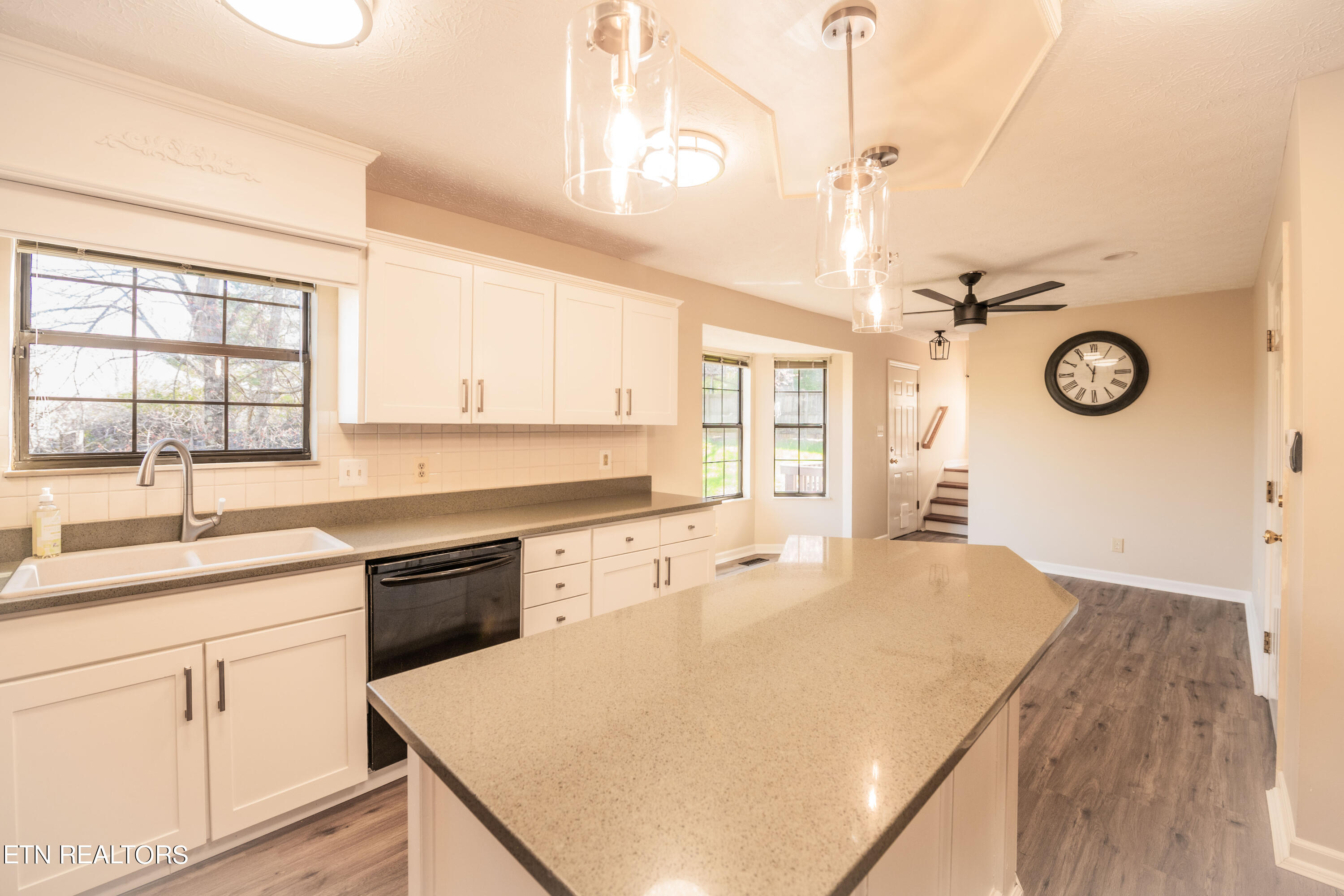 220 Long Bow Road Knoxville, TN 37934 - Photo 8 of 43 8_kitchen
