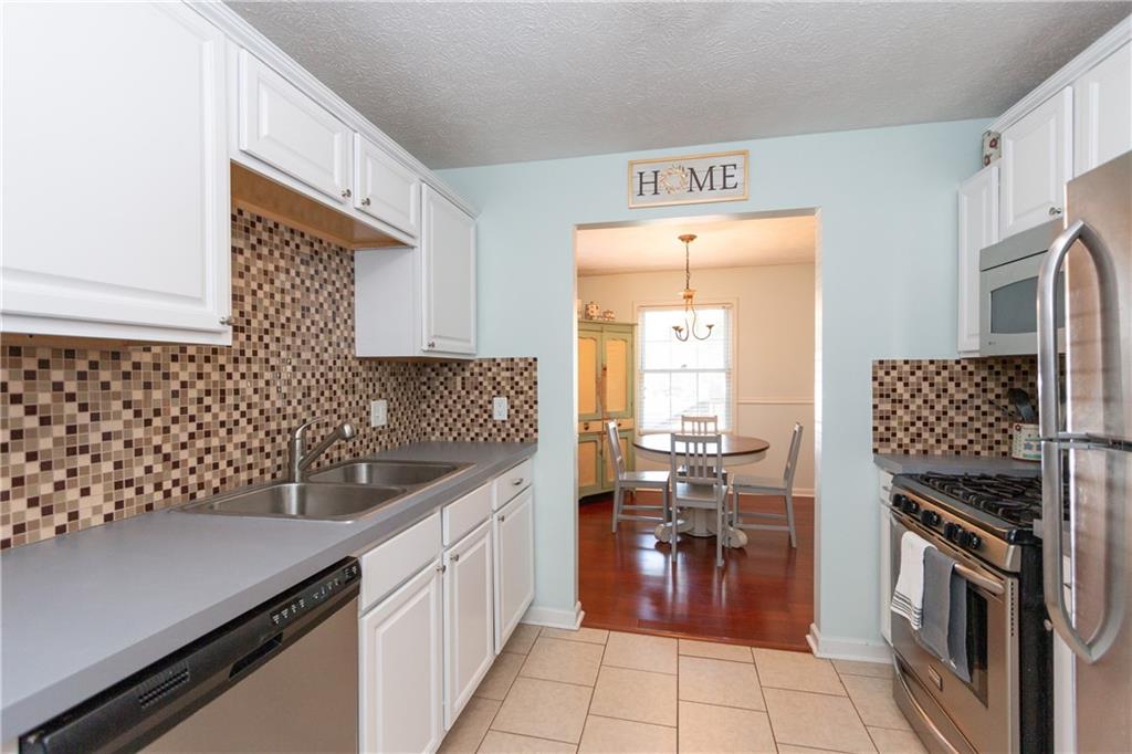 4945 Ralston Avenue Indianapolis, IN 46205 - Photo 11 of 24
