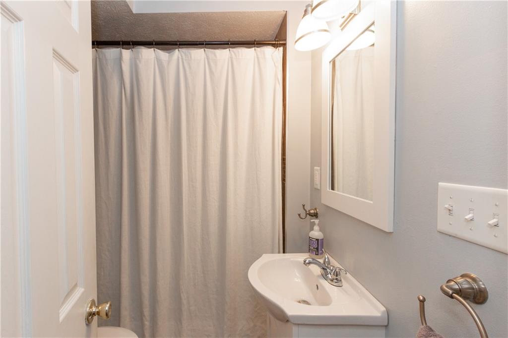 4945 Ralston Avenue Indianapolis, IN 46205 - Photo 12 of 24