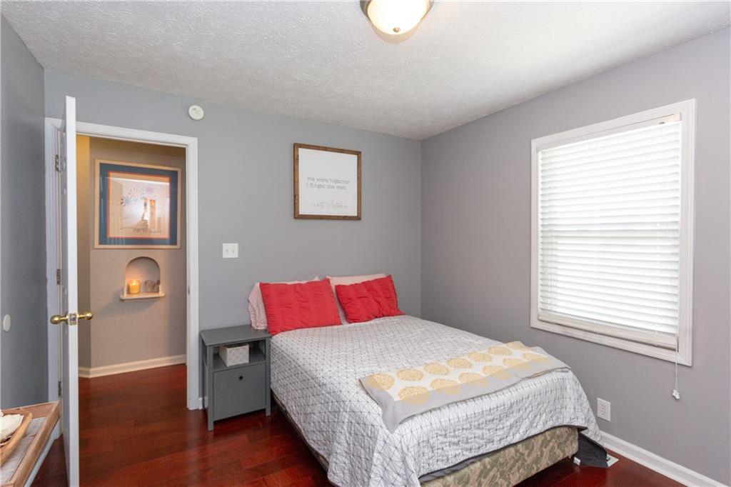 4945 Ralston Avenue Indianapolis, IN 46205 - Photo 6 of 24