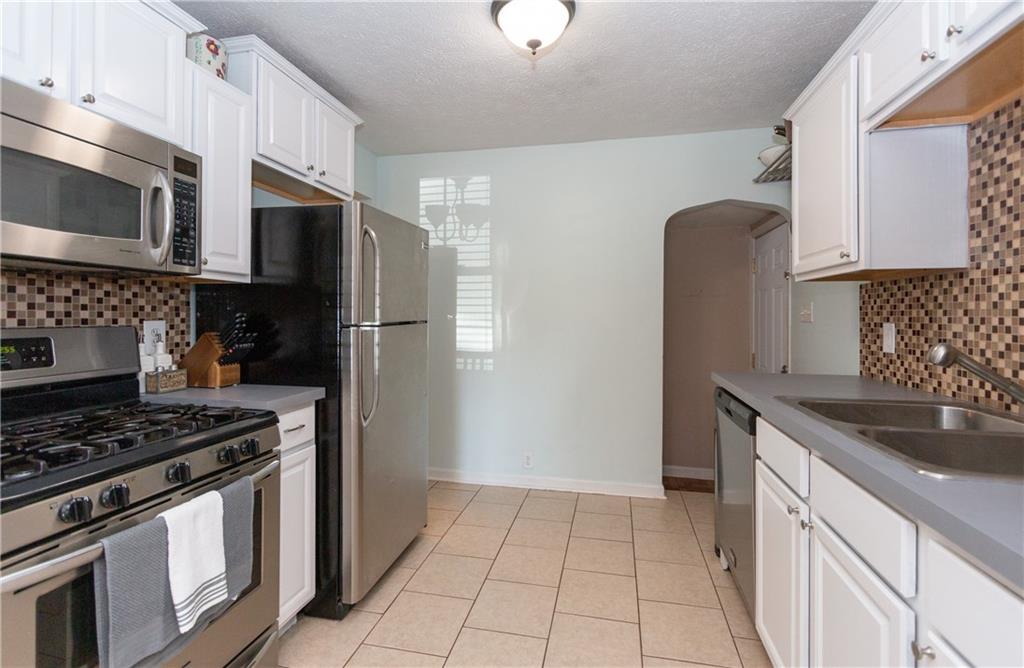 4945 Ralston Avenue Indianapolis, IN 46205 - Photo 9 of 24