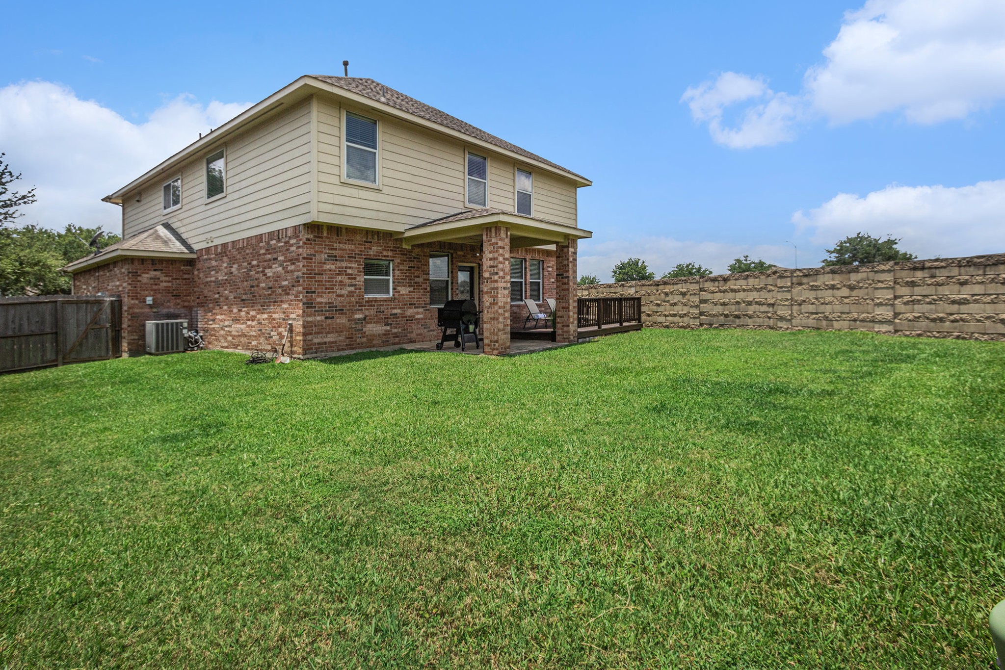 9719 Opal Rock Drive Rosharon, TX 77583 - Photo 29 of 33 Large lot perfect for a pool!