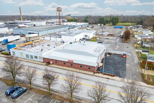 $4,200 | 1441 Central Avenue, Columbus, IN 47201