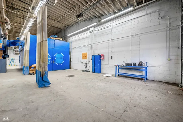 $4,200 | 1441 Central Avenue, Columbus, IN 47201