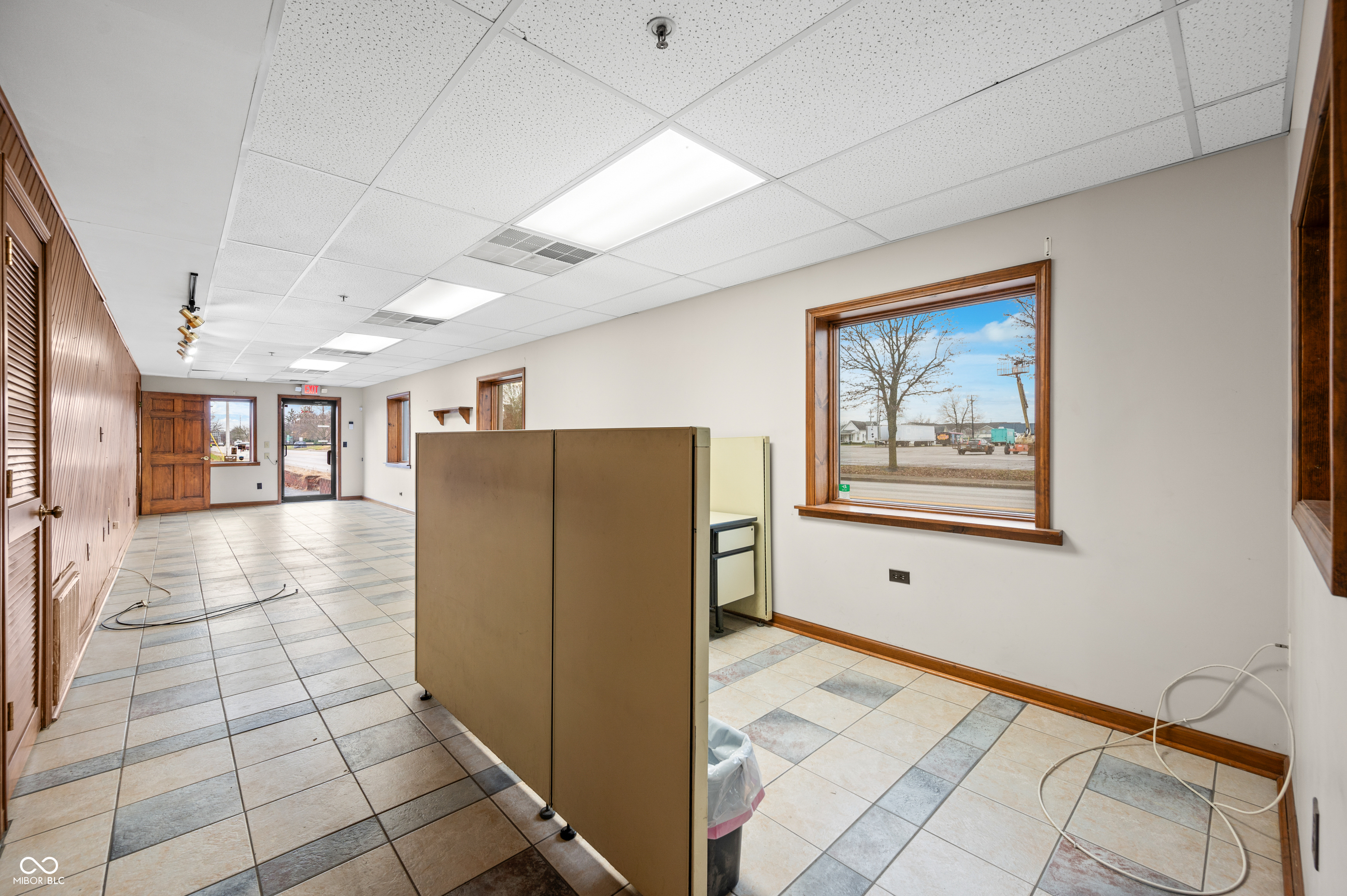1441 Central Avenue Columbus, IN 47201 - Photo 9 of 16