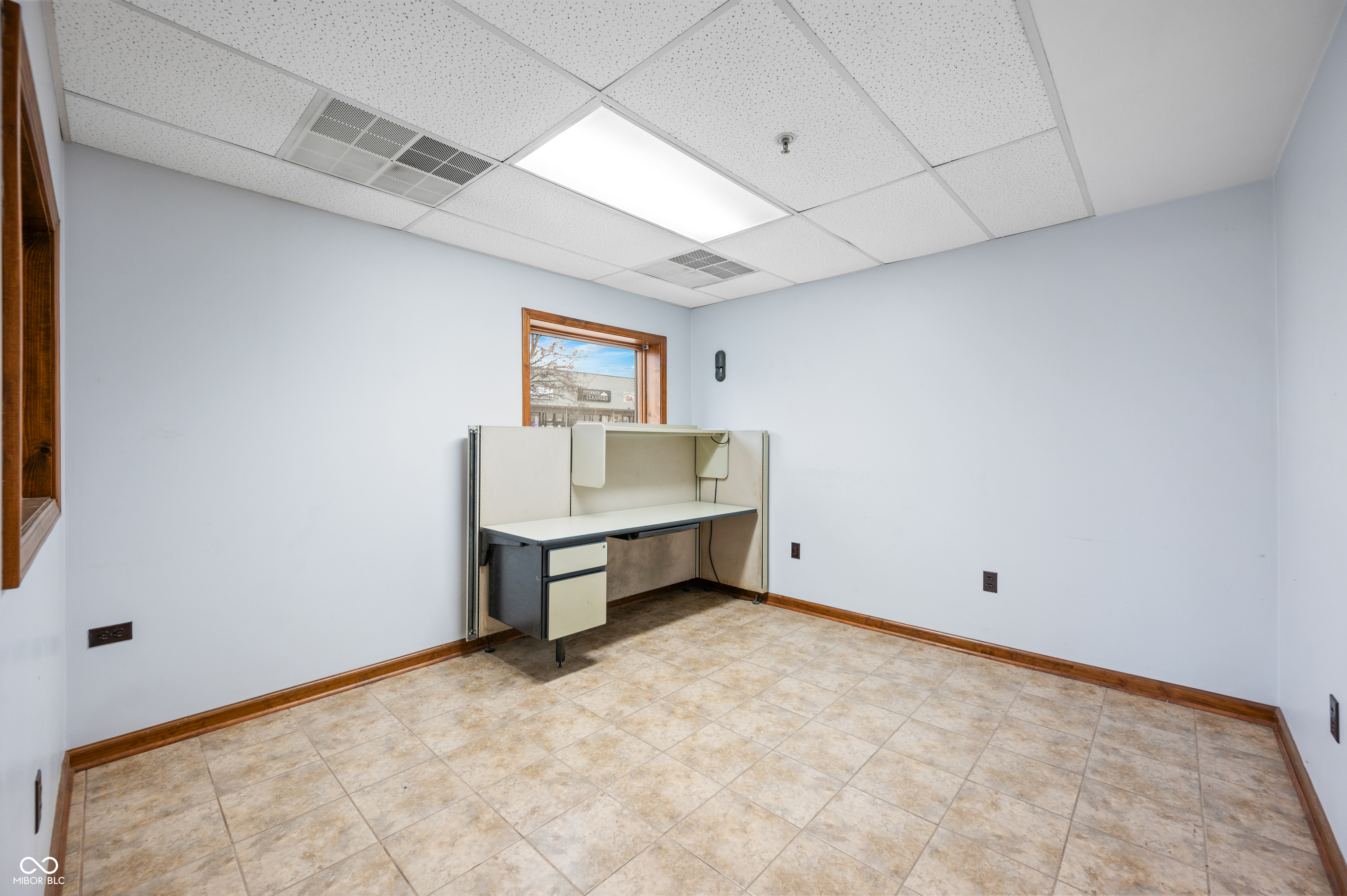 1441 Central Avenue Columbus, IN 47201 - Photo 10 of 16