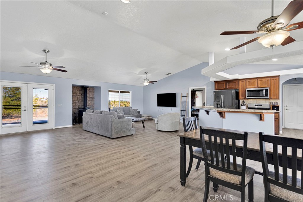 3632 Cambria Road Phelan, CA 92371 - Photo 14 of 52