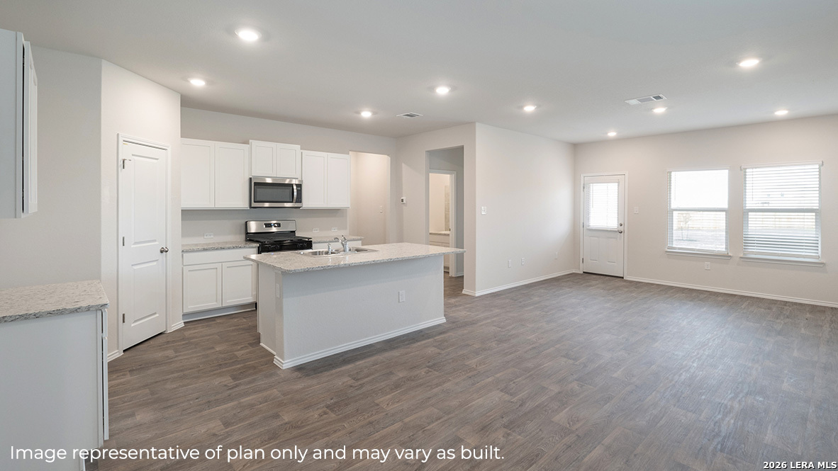 14510 Open Range Road Lytle, TX 78052 - Photo 4 of 28