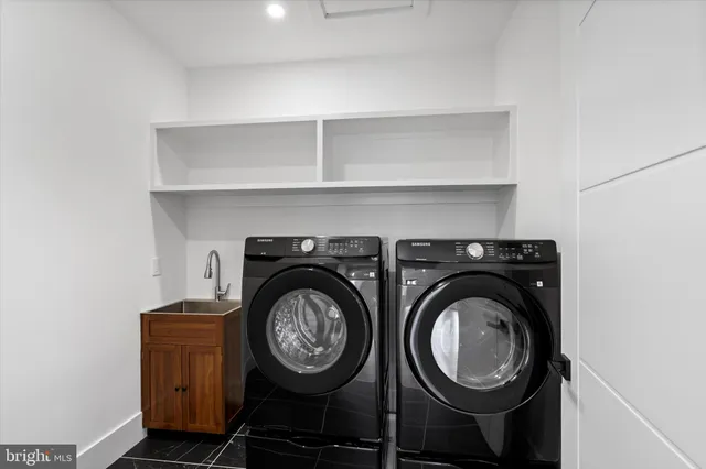 $2,195,000 | 4609 Willow Run Drive, Annandale, VA 22003