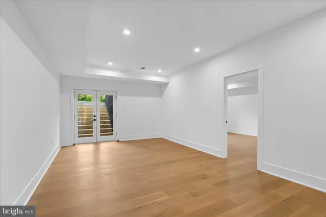 $2,195,000 | 4609 Willow Run Drive, Annandale, VA 22003