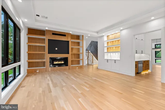 $2,195,000 | 4609 Willow Run Drive, Annandale, VA 22003