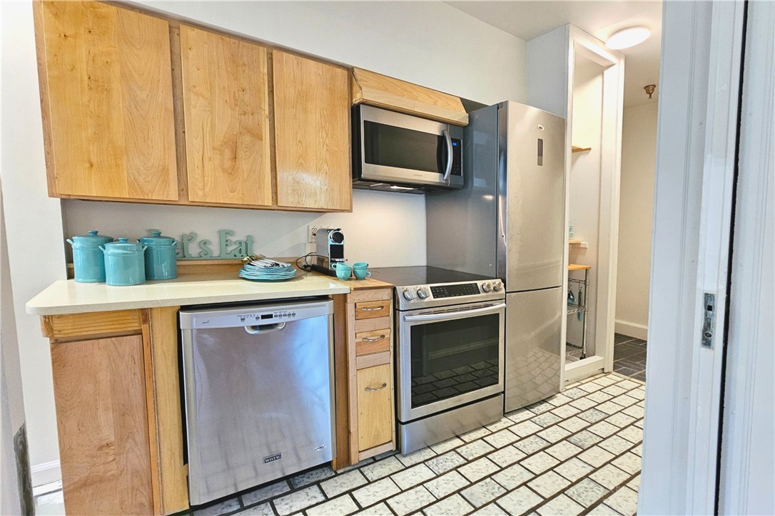 1163 East Avenue, Unit UN02 Rochester, NY 14607 - Photo 15 of 28