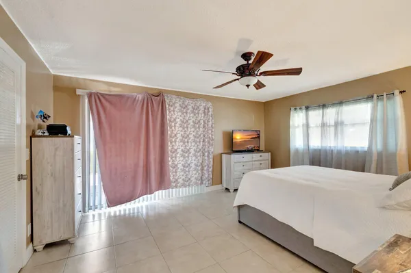 $2,400 | 2305 Lowson Boulevard, Unit A, Delray Beach, FL 33445