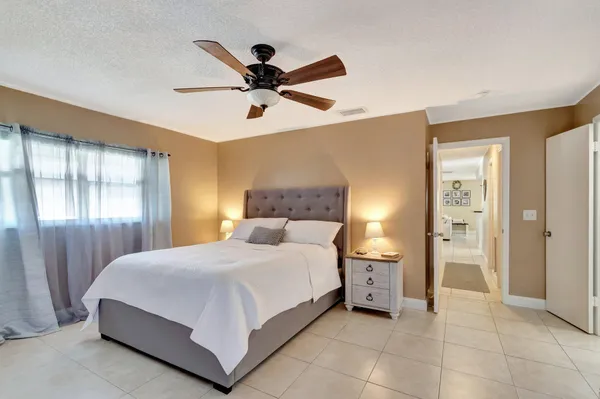$2,400 | 2305 Lowson Boulevard, Unit A, Delray Beach, FL 33445