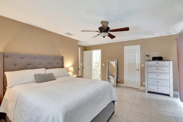 $2,400 | 2305 Lowson Boulevard, Unit A, Delray Beach, FL 33445
