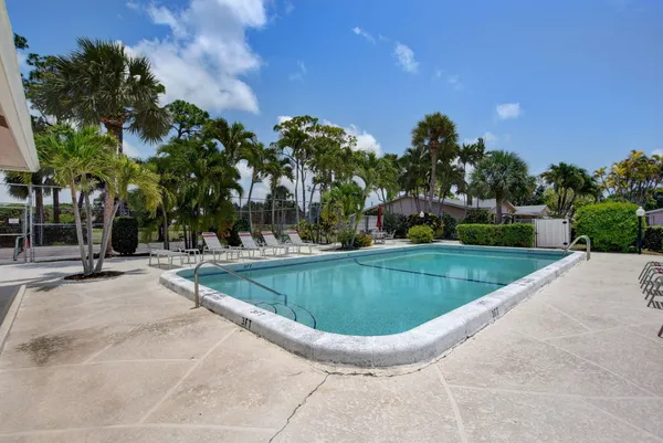 $2,400 | 2305 Lowson Boulevard, Unit A, Delray Beach, FL 33445