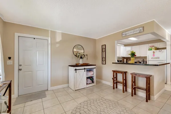 $2,400 | 2305 Lowson Boulevard, Unit A, Delray Beach, FL 33445