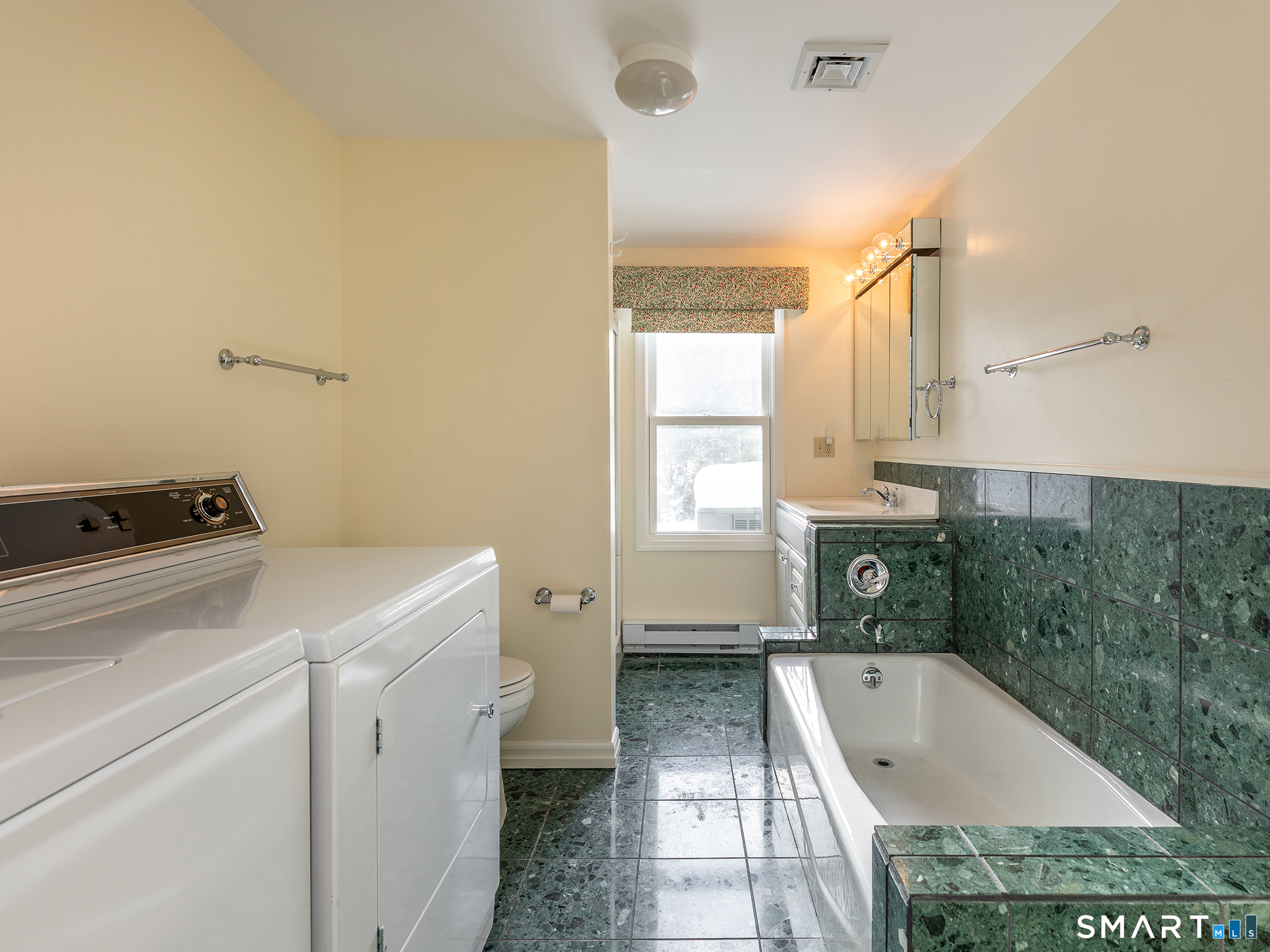 19 Juniper Meadow Road, Unit 19 Washington, CT 06794 - Photo 32 of 38