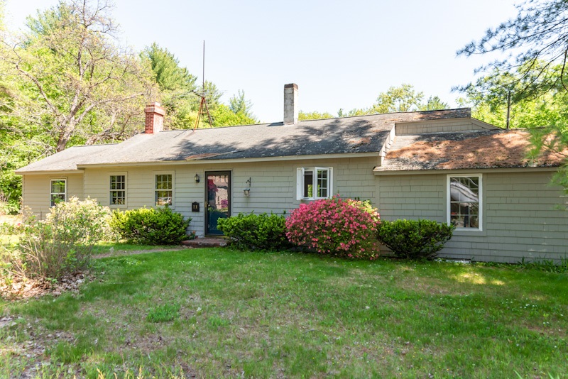 21 Old Mont Vernon Road Amherst, NH 03031 - Photo 1 of 33 Gallery Image 1