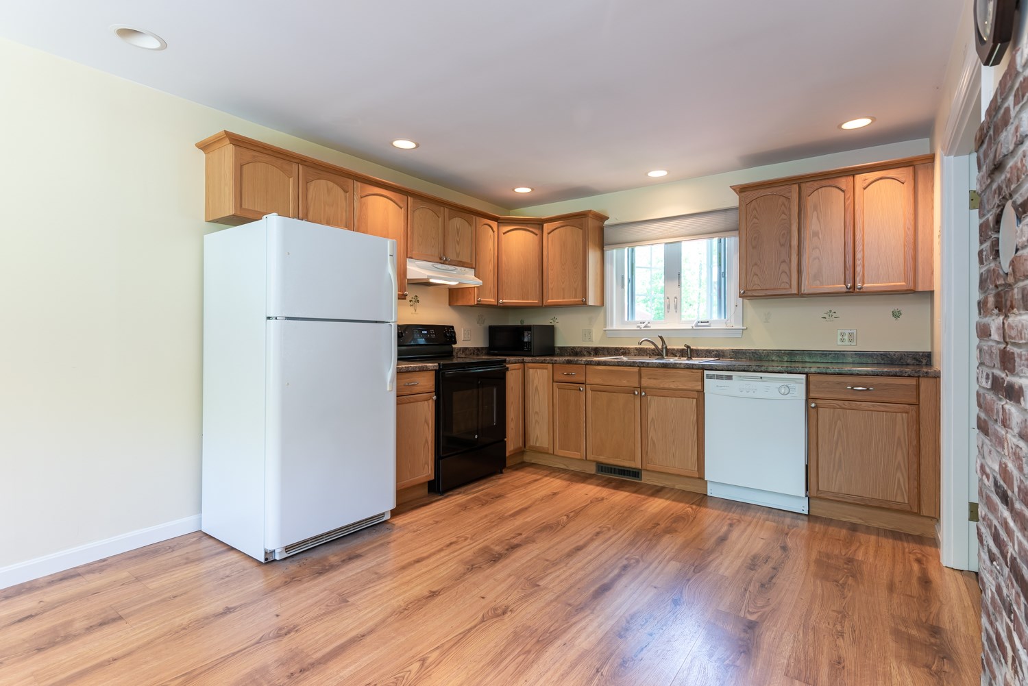 21 Old Mont Vernon Road Amherst, NH 03031 - Photo 12 of 33 Gallery Image 12