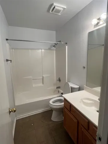 $1,995 | 1050 Port Aransas Drive, Little Elm, TX 75068