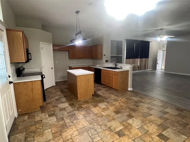 $1,995 | 1050 Port Aransas Drive, Little Elm, TX 75068